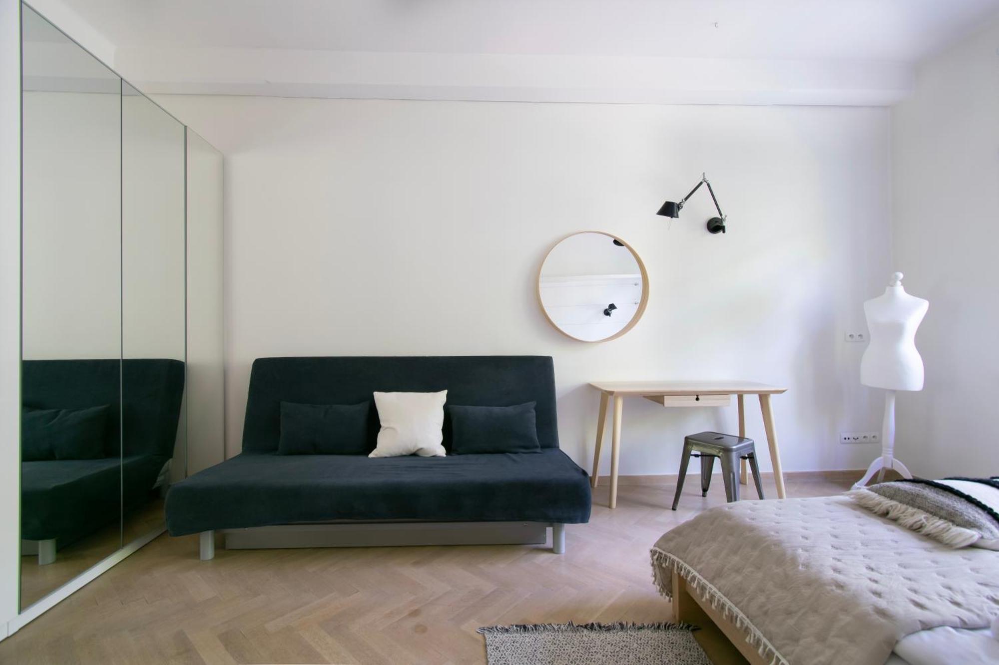 Spacious 3br With Ac In Living Room, 2 Balconies Leilighet